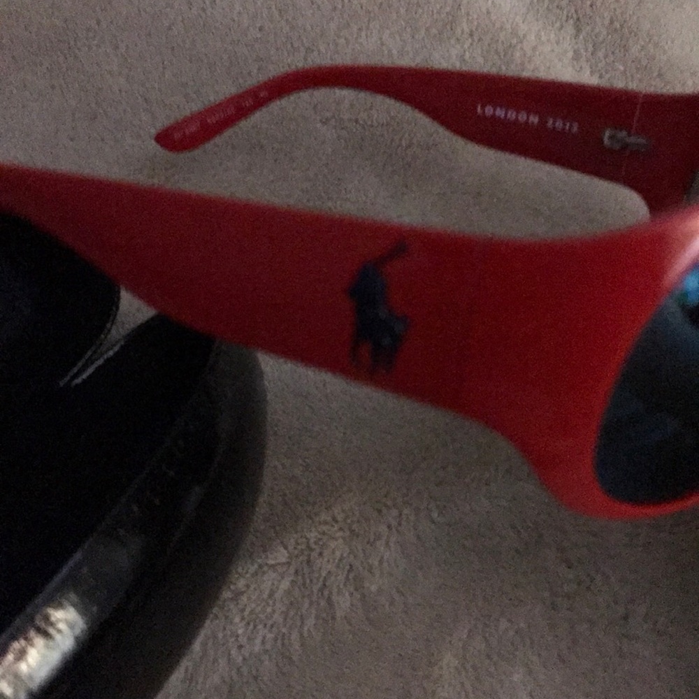 Designer Sunglasses - Picture 3 of 6